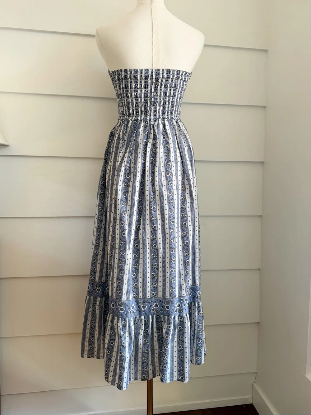 Max Studio Strapless Midi Dress in Blue Heritage Ribbon size S